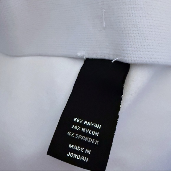 Slim Factor By Investments  Ankle Capri Pants Stretch Embellished White XL New - Picture 7 of 7